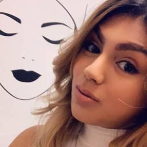 Meet your Posher, Jenny